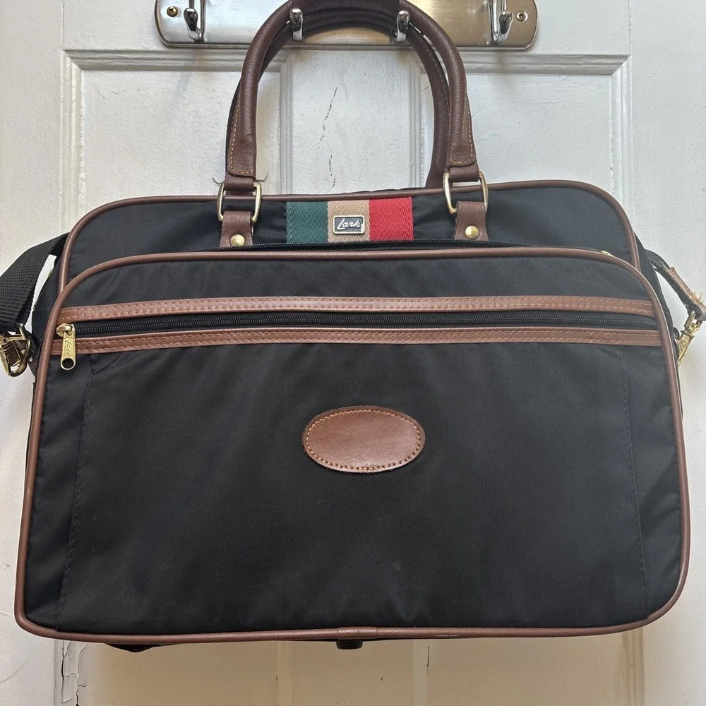 Vintage LARK Luggage  Bag Small Suitcase /Briefcase‎ 90s Black Nylon. 14 X 18